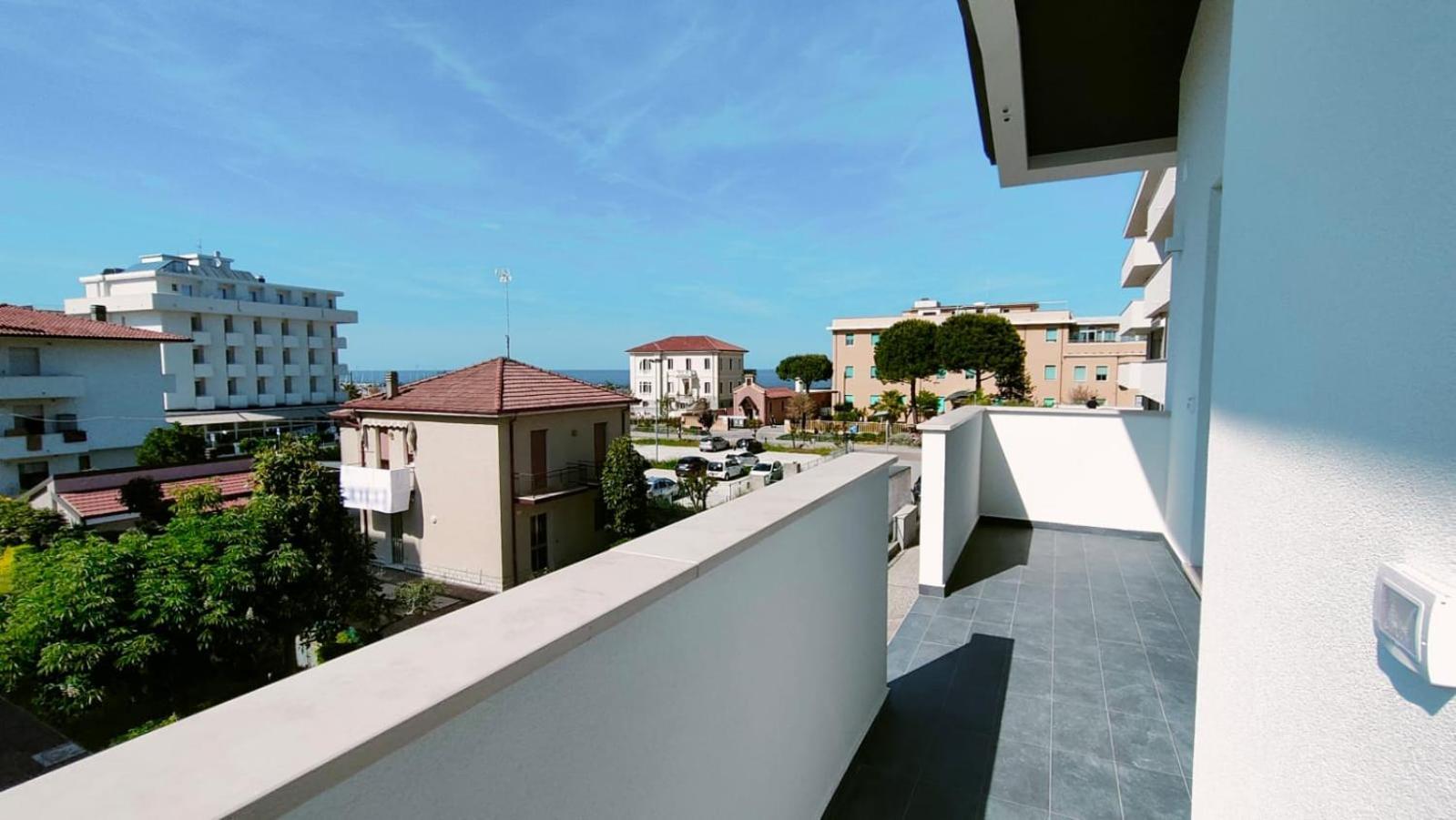 Villa Borghesi Suites Fronte Mare Rímini Exterior foto