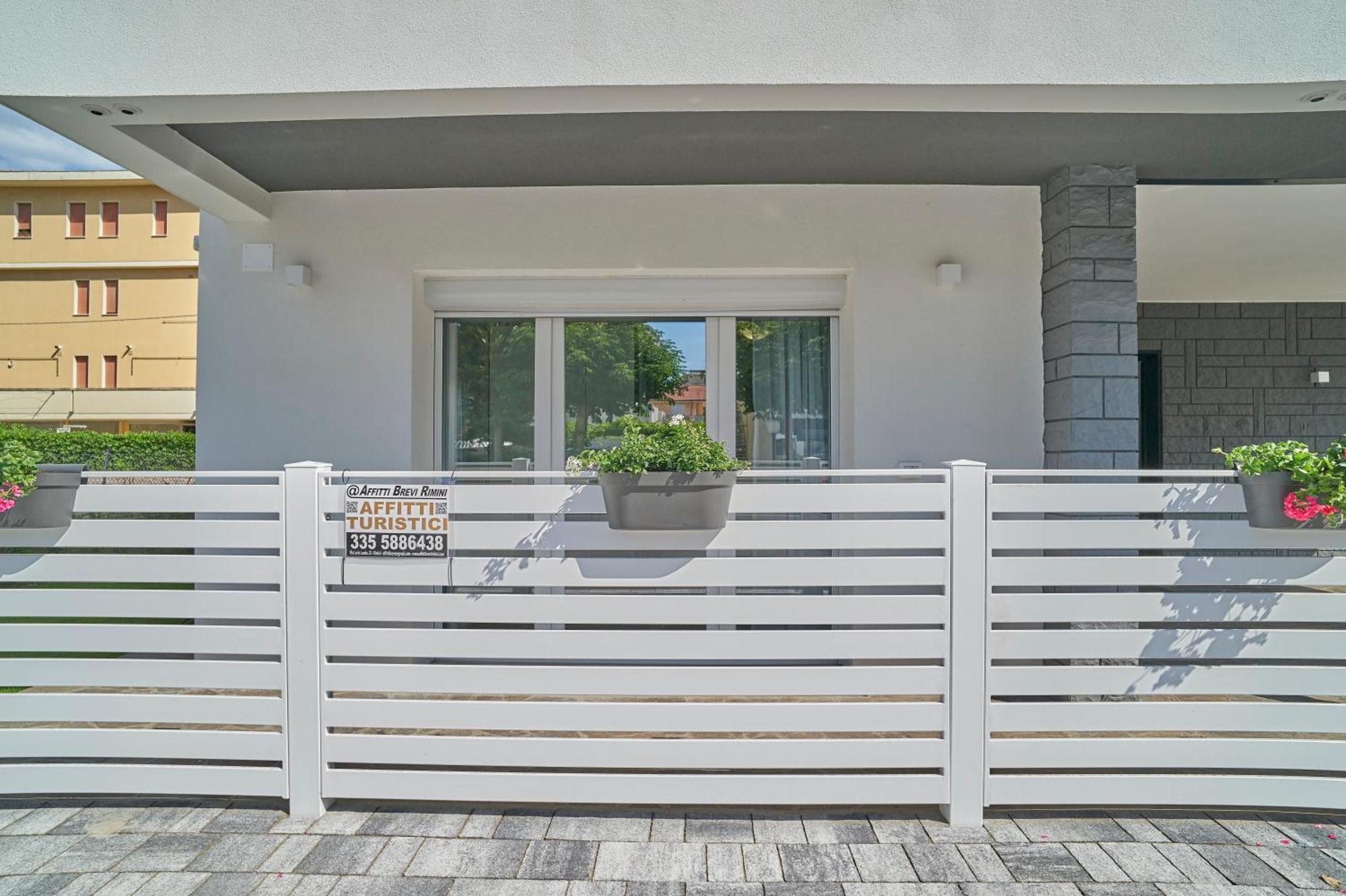 Villa Borghesi Suites Fronte Mare Rímini Exterior foto