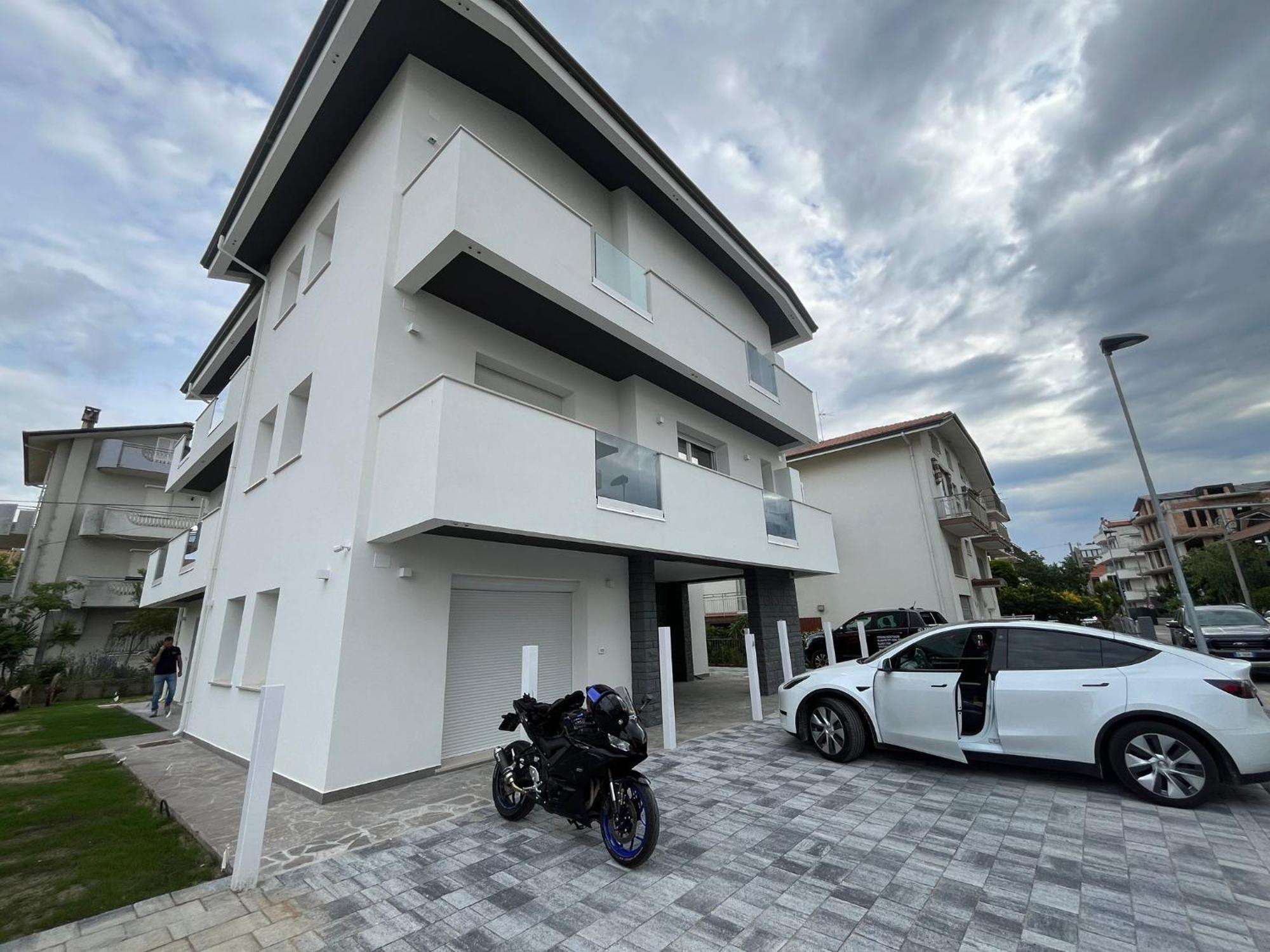 Villa Borghesi Suites Fronte Mare Rímini Exterior foto